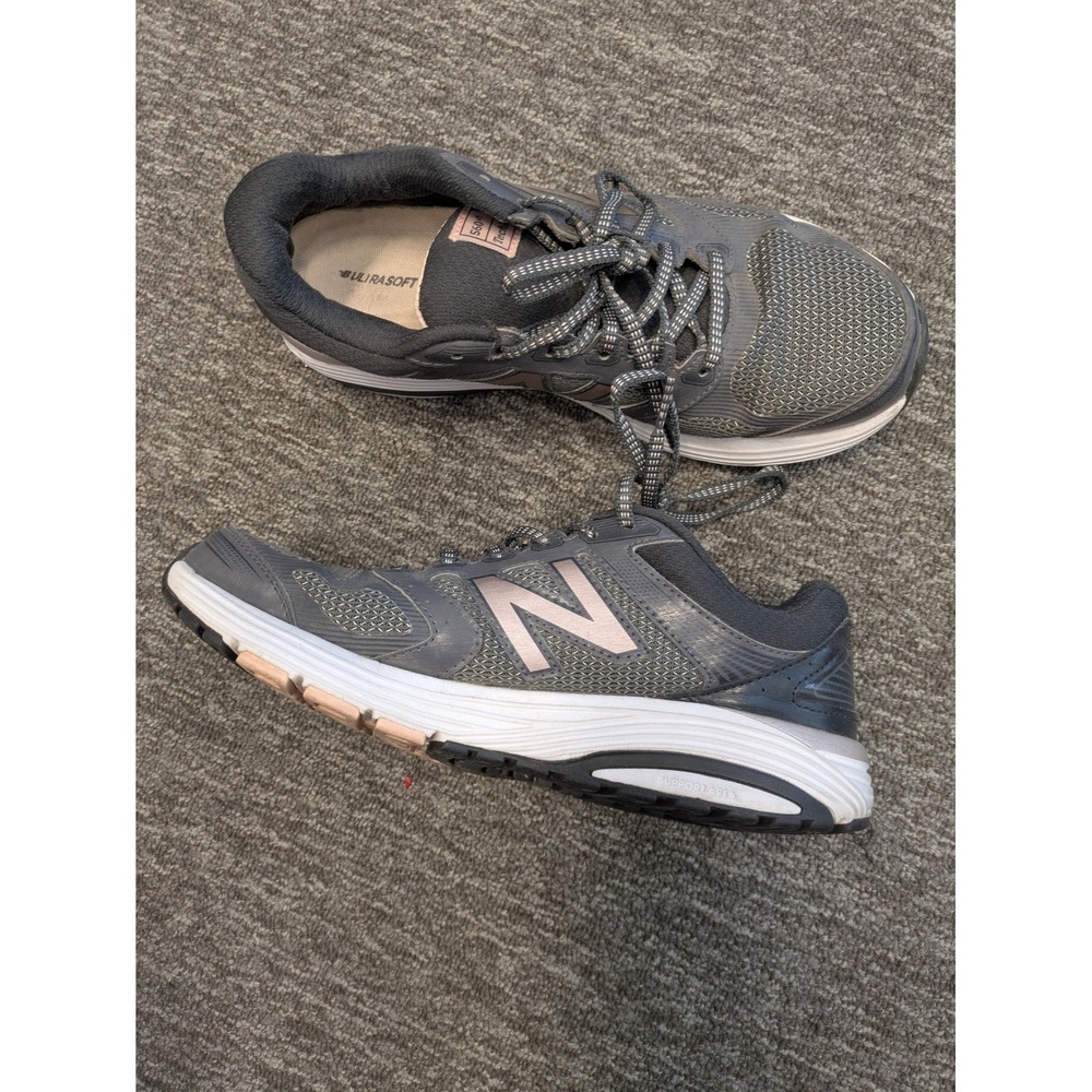New Balance 560 v7 Women's Size 9.5 Grey Rose Gold Running Shoes